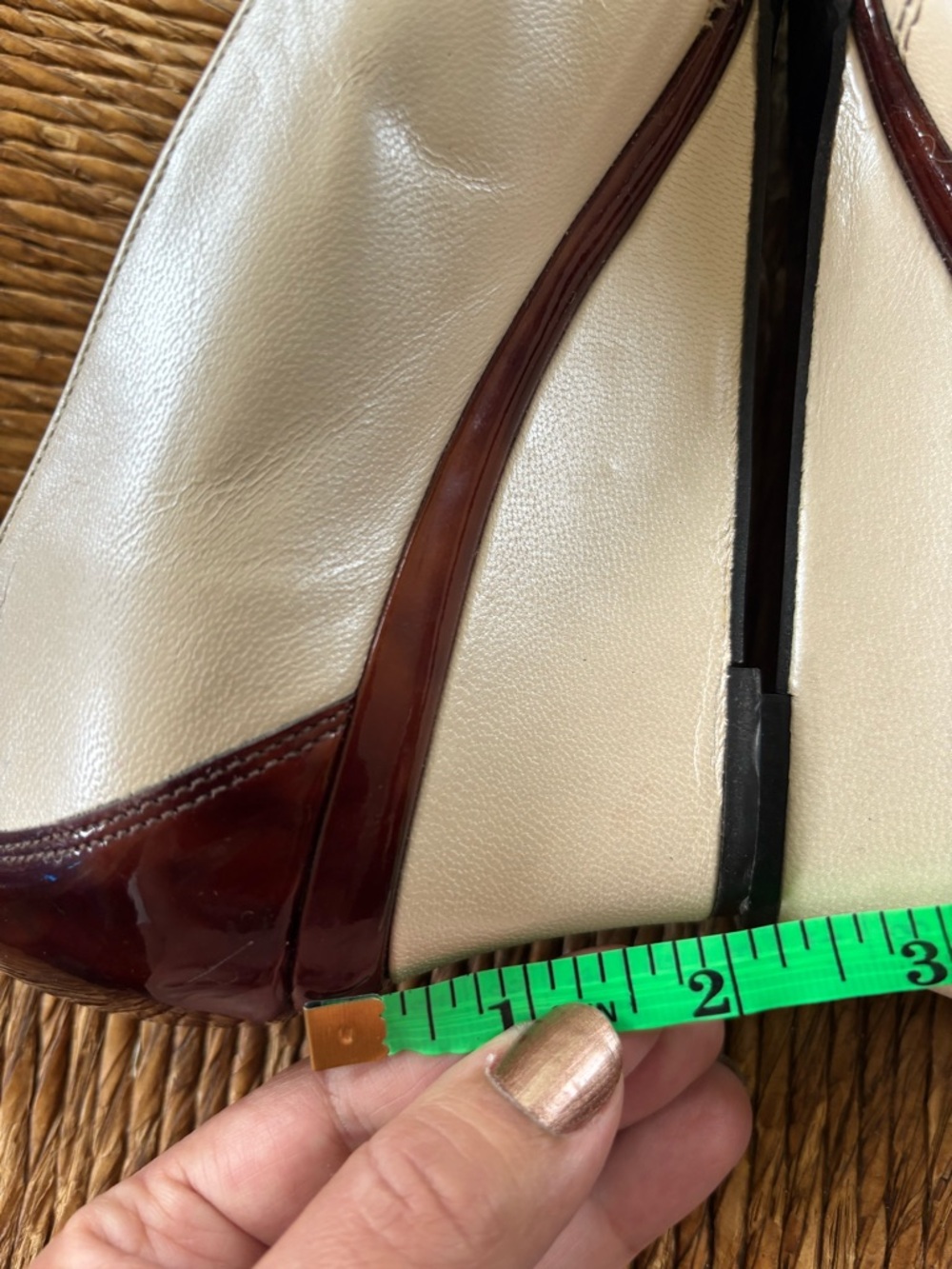 California Magdesians Two-Tone Cream & Brown Women's Leather wedges size 9.5 - Picture 10 of 10